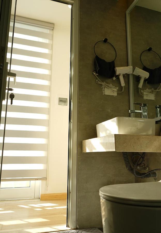 Lyn House - Service Apartment Hoang Quoc Viet Hanoi Kültér fotó